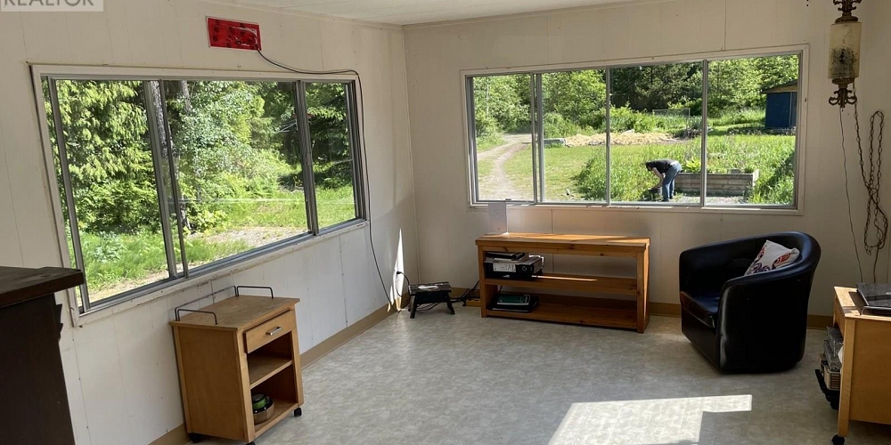 5258 OLD REMO ROAD Terrace Photo 8 5258 OLD REMO ROAD Terrace Photo 8